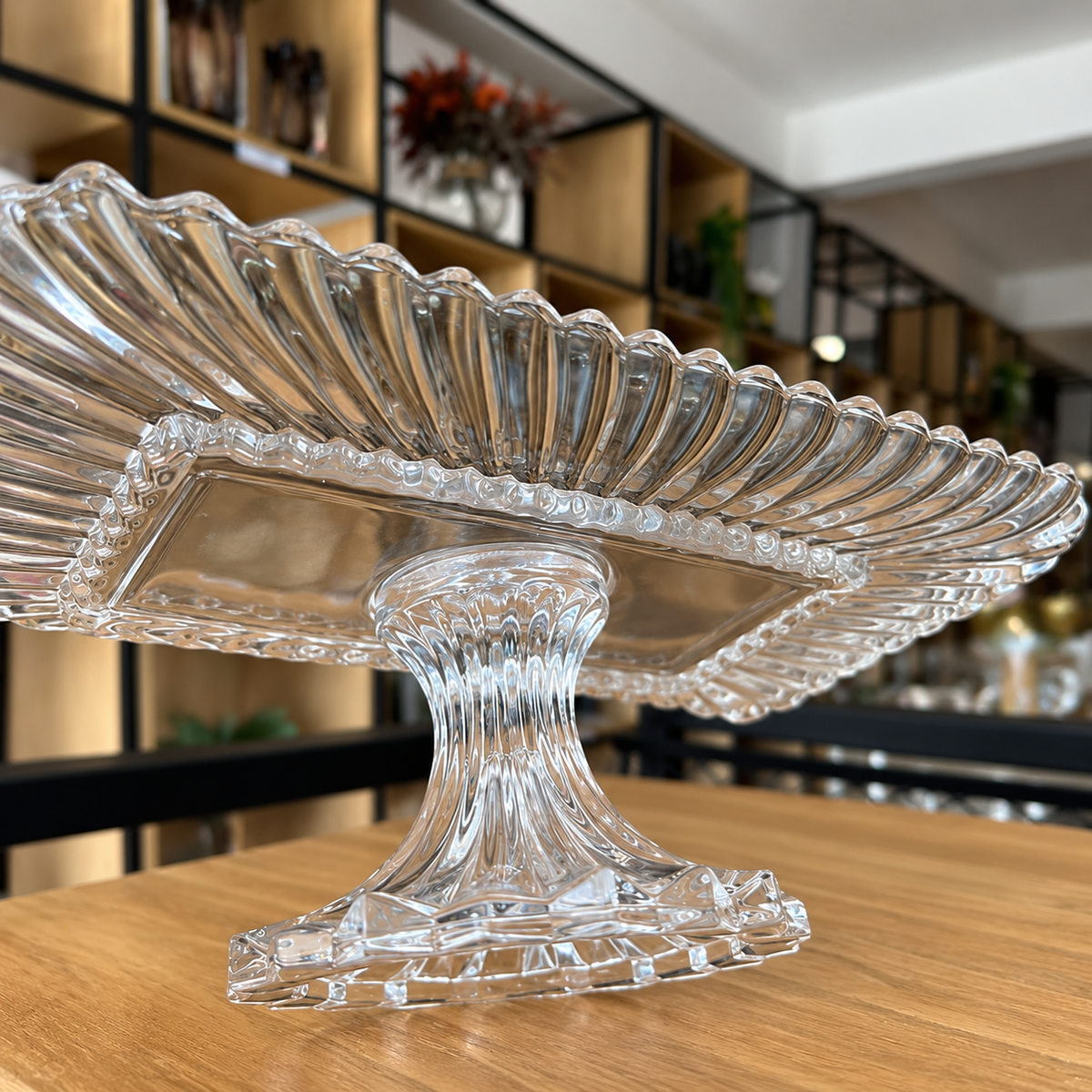 Travessa Cristal Com Pé Retangular Housee