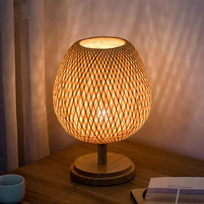Abajur de Mesa Vintage em Bambu Japonês