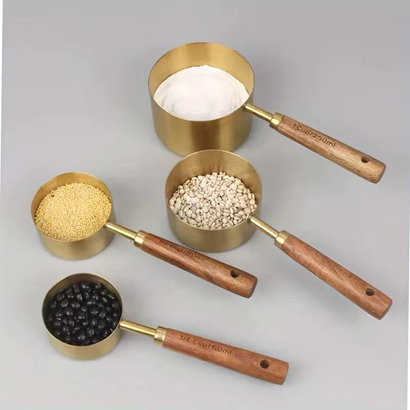 Kit 4 Colheres Medidoras Premium em Aço Inox – Precisão, Elegância e Praticidade para sua Cozinha