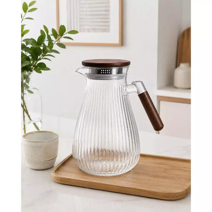 Jarra de Vidro Borossilicato 1,8L com Tampa e Filtro em Inox – Elegância para Bebidas Quentes e Frias