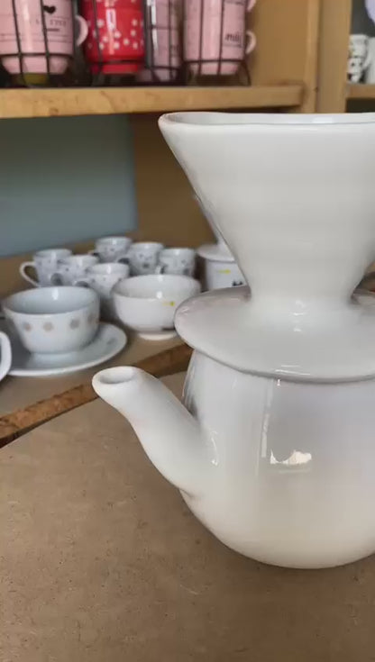 Coador/Filtro e Bule de Porcelana